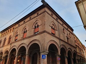 260420bologna150.jpg