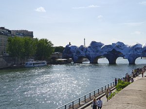 260614pontneufcaverne02.jpg