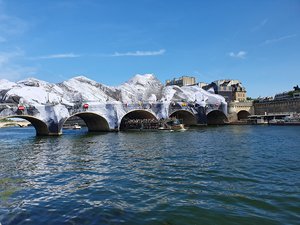 260614pontneufcaverne08.jpg