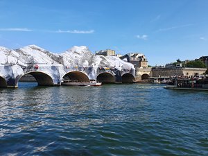 260614pontneufcaverne09.jpg
