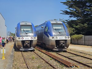 Quiberon en train