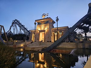 260822parcasterix130.jpg